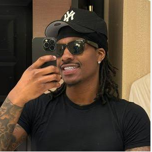 Duke Dennis